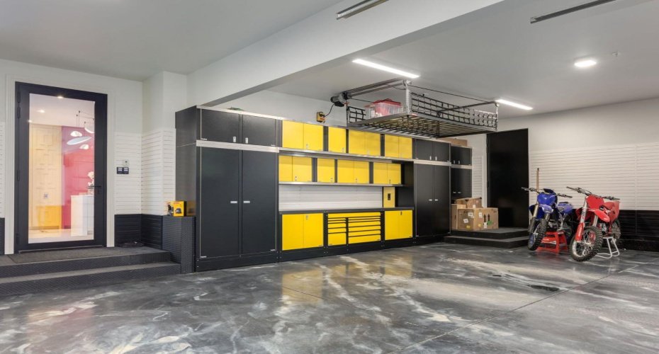 732 Crescent Road, Calgary, Alberta T2M4A6, 6 Bedrooms Bedrooms, ,10 BathroomsBathrooms,Residential,For Sale,Crescent,A2220099