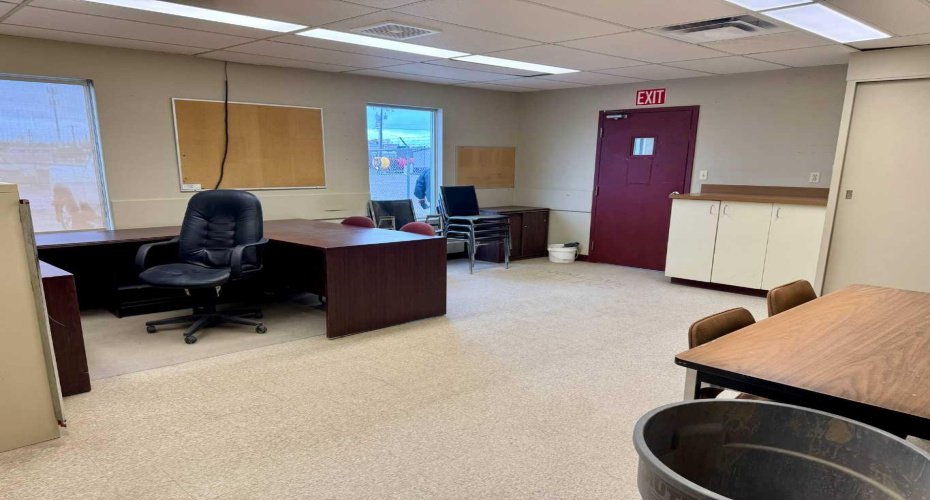 11 Imperial Close, Olds, Alberta T4H 1M6, ,Commercial,For Lease,Imperial,A2220807