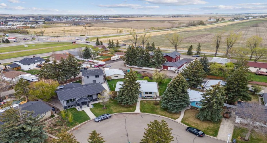 201 11 Avenue, High River, Alberta T0L1B0, 3 Bedrooms Bedrooms, ,3 BathroomsBathrooms,Residential,For Sale,11,A2222022