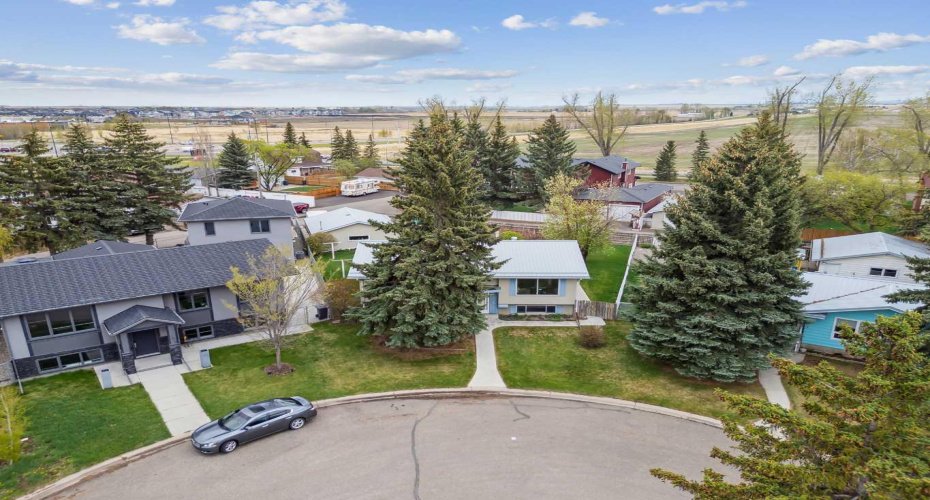 201 11 Avenue, High River, Alberta T0L1B0, 3 Bedrooms Bedrooms, ,3 BathroomsBathrooms,Residential,For Sale,11,A2222022