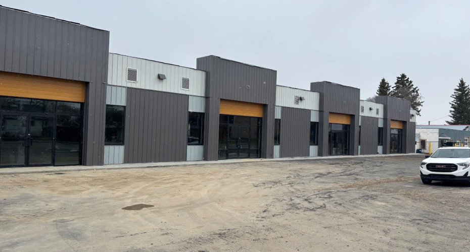 5407 50 Street, Ponoka, Alberta T4J 1H9, ,Commercial,For Lease,Gillany Plaza,50,A2218932