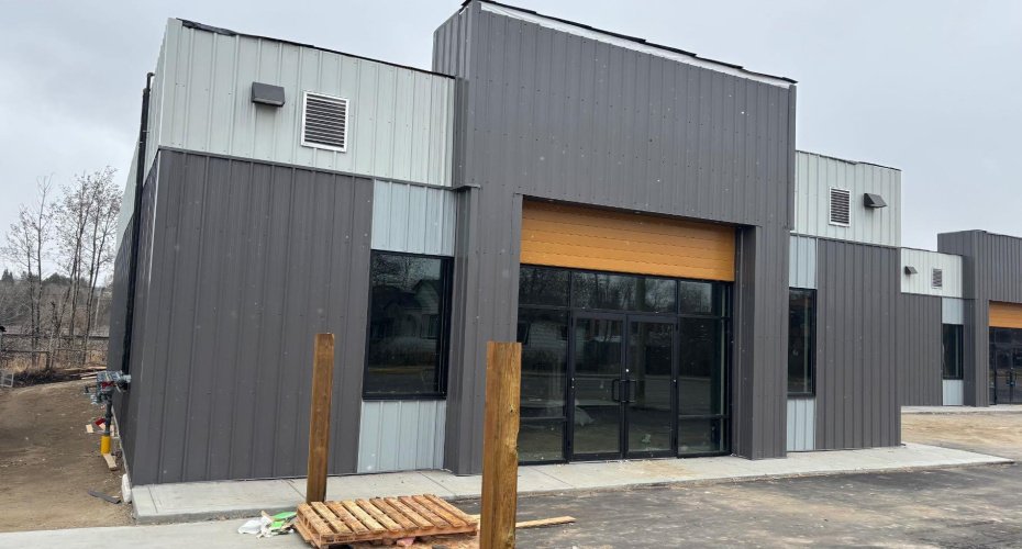 5407 50 Street, Ponoka, Alberta T4J 1H9, ,Commercial,For Lease,Gillany Plaza,50,A2218932