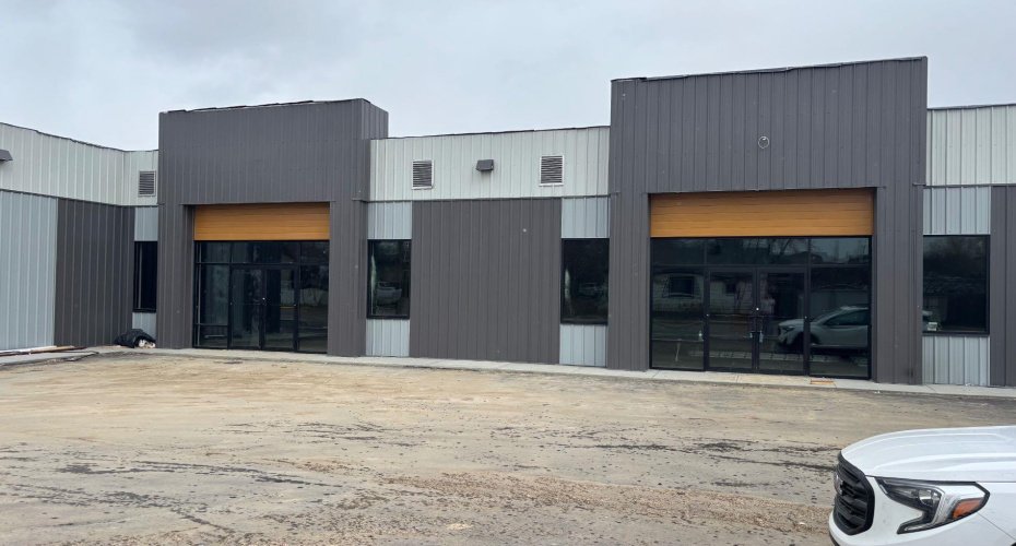 5407 50 Street, Ponoka, Alberta T4J 1H9, ,Commercial,For Lease,Gillany Plaza,50,A2219311