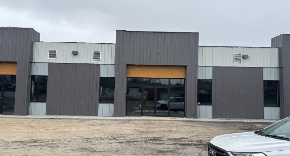 5407 50 Street, Ponoka, Alberta T4J 1H9, ,Commercial,For Lease,50,A2219798