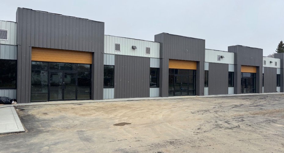 5407 50 Street, Ponoka, Alberta T4J 1H9, ,Commercial,For Lease,50,A2219798