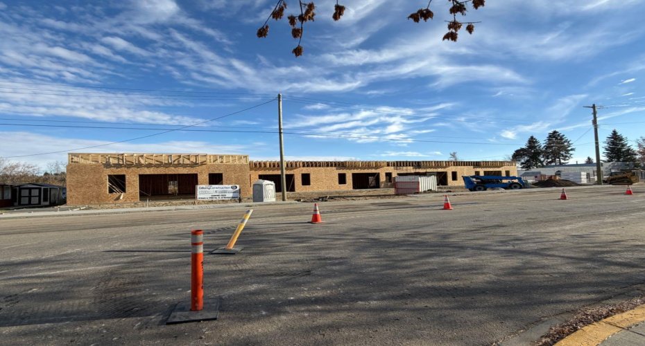 5407 50 Street, Ponoka, Alberta T4J 1H9, ,Commercial,For Lease,50,A2219798