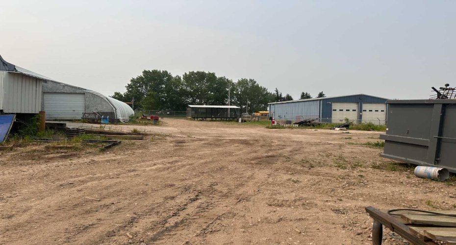 24 Nipewon Road, Lac La Biche, Alberta T0A 2C0, ,Commercial,For Sale,Nipewon Road,A2210597