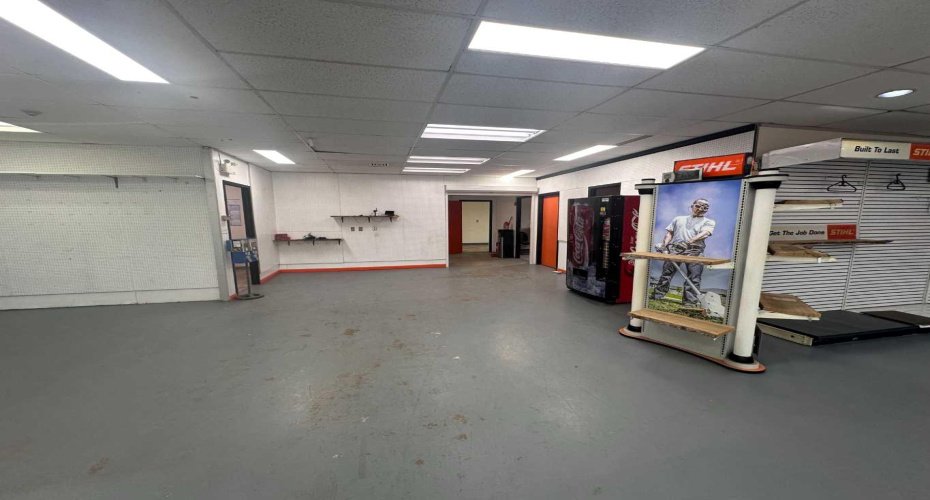 24 Nipewon Road, Lac La Biche, Alberta T0A 2C0, ,Commercial,For Sale,Nipewon Road,A2210597