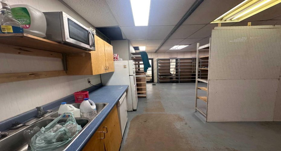 24 Nipewon Road, Lac La Biche, Alberta T0A 2C0, ,Commercial,For Sale,Nipewon Road,A2210597