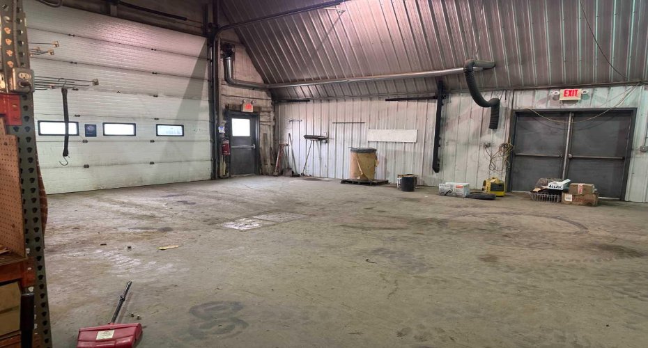 24 Nipewon Road, Lac La Biche, Alberta T0A 2C0, ,Commercial,For Sale,Nipewon Road,A2210597