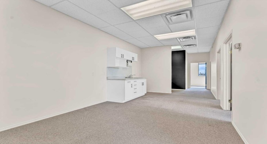 1290 Trans Canada Way, Medicine Hat, Alberta T1B 1J5, ,Commercial,For Lease,Trans Canada Junction,Trans Canada,A2222750