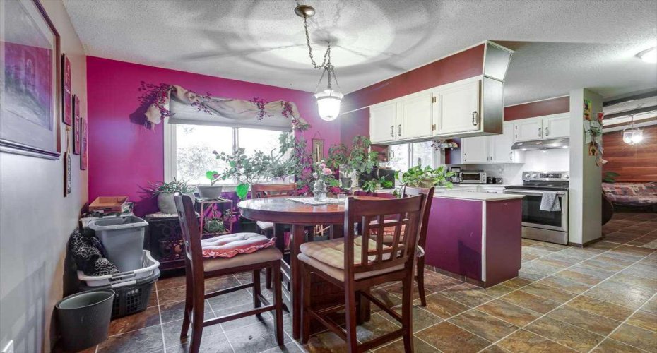 1203 Gough Road, Carstairs, Alberta T0M 0N0, 3 Bedrooms Bedrooms, ,2 BathroomsBathrooms,Residential,For Sale,Gough,A2222112