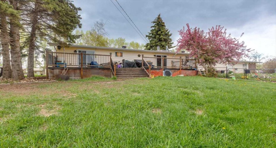 1203 Gough Road, Carstairs, Alberta T0M 0N0, 3 Bedrooms Bedrooms, ,2 BathroomsBathrooms,Residential,For Sale,Gough,A2222112