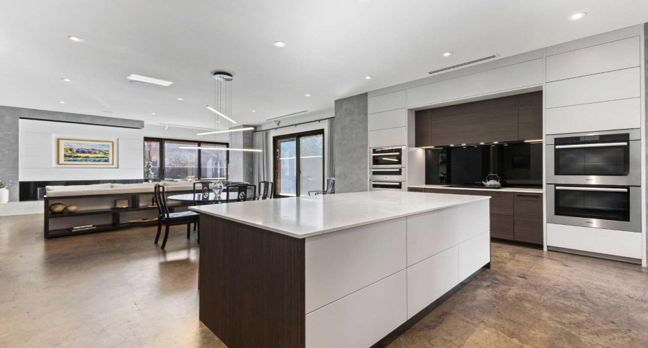 500 Eau Claire Avenue, Calgary, Alberta T2P 3R8, 1 Bedroom Bedrooms, ,2 BathroomsBathrooms,Residential,For Sale,Eau Claire,A2223441