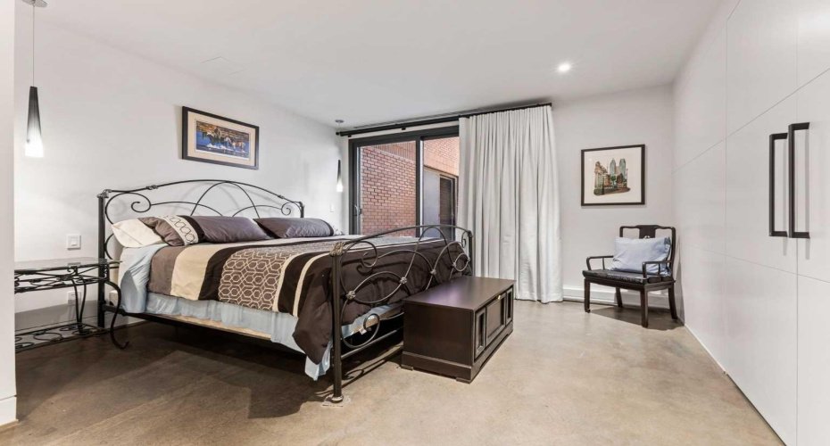 500 Eau Claire Avenue, Calgary, Alberta T2P 3R8, 1 Bedroom Bedrooms, ,2 BathroomsBathrooms,Residential,For Sale,Eau Claire,A2223441