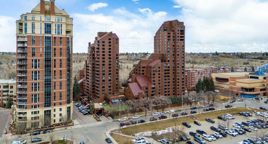 500 Eau Claire Avenue, Calgary, Alberta T2P 3R8, 1 Bedroom Bedrooms, ,2 BathroomsBathrooms,Residential,For Sale,Eau Claire,A2223441