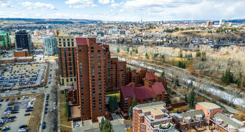 500 Eau Claire Avenue, Calgary, Alberta T2P 3R8, 1 Bedroom Bedrooms, ,2 BathroomsBathrooms,Residential,For Sale,Eau Claire,A2223441