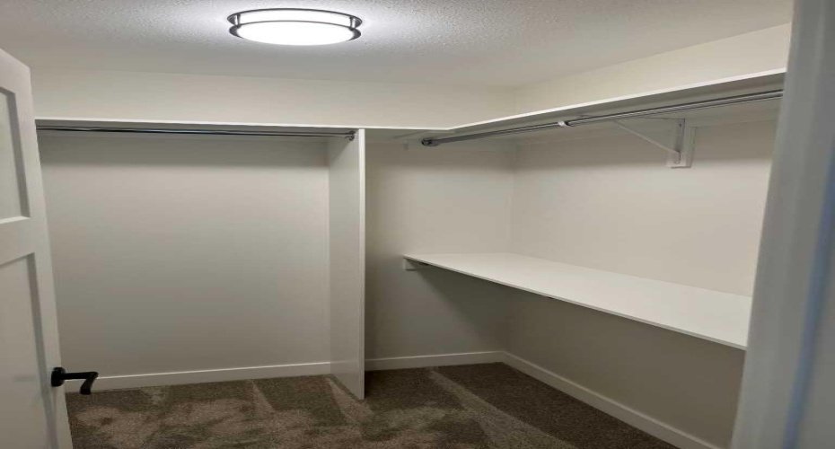 3 Greenview Crescent, Foremost, Alberta T0K 0X0, 5 Bedrooms Bedrooms, ,3 BathroomsBathrooms,Residential,For Sale,Greenview,A2223454