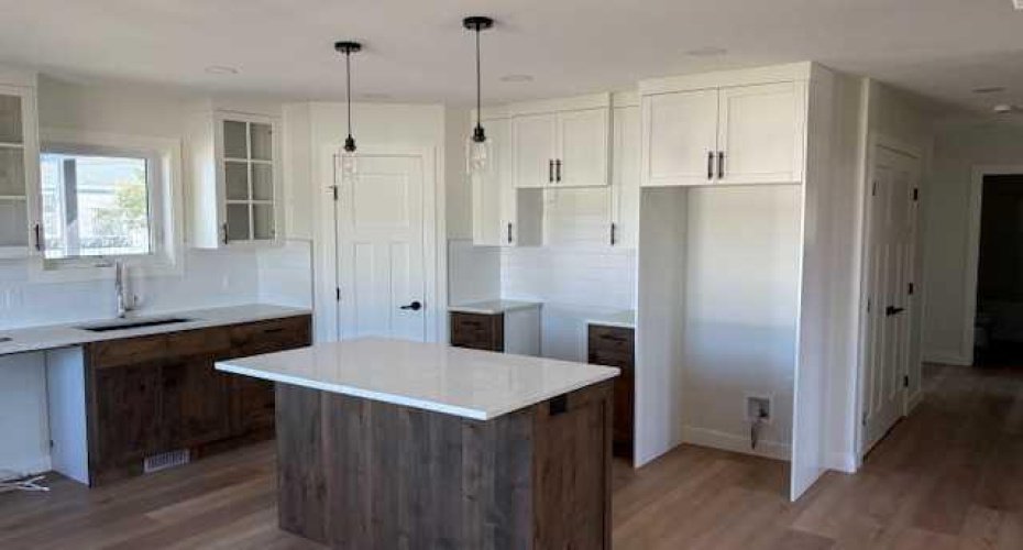 3 Greenview Crescent, Foremost, Alberta T0K 0X0, 5 Bedrooms Bedrooms, ,3 BathroomsBathrooms,Residential,For Sale,Greenview,A2223454