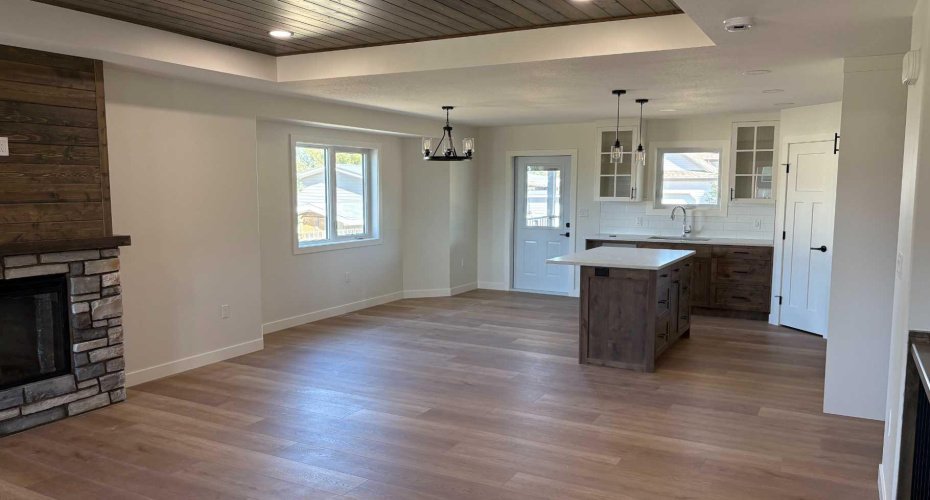 3 Greenview Crescent, Foremost, Alberta T0K 0X0, 5 Bedrooms Bedrooms, ,3 BathroomsBathrooms,Residential,For Sale,Greenview,A2223454