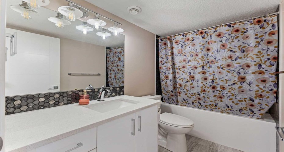 146 Muirfield Boulevard, Lyalta, Alberta T0J 1Y1, 7 Bedrooms Bedrooms, ,5 BathroomsBathrooms,Residential,For Sale,Muirfield,A2216849