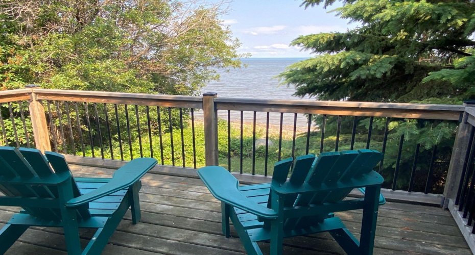 75 Peace River Avenue, Joussard, Alberta T0G 1J0, 3 Bedrooms Bedrooms, ,1 BathroomBathrooms,Residential,For Sale,Peace River Avenue,A2223826