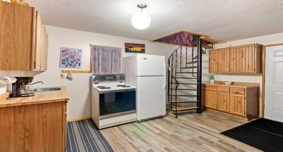 109 Makwa Lake Indian Reserve 129B, Loon Lake, Saskatchewan S0M 1L0, 5 Bedrooms Bedrooms, ,2 BathroomsBathrooms,Residential,For Sale,Makwa Lake Indian Reserve 129B,A2213613