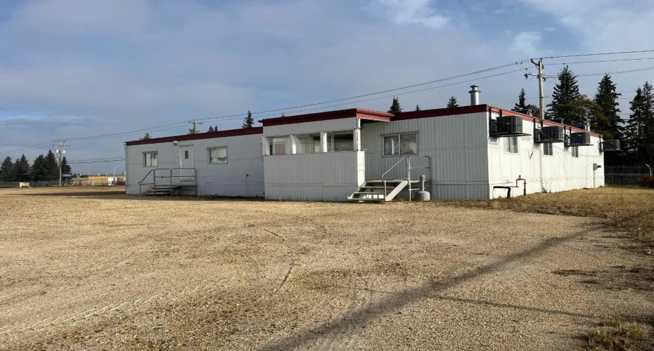 3624 36 Avenue, Whitecourt, Alberta T7S 1N9, ,Commercial,For Sale,36,A2109210