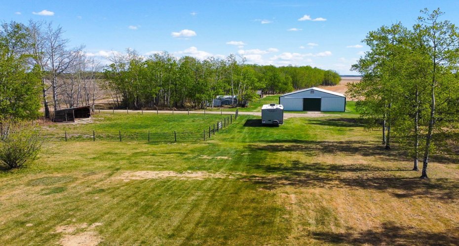 20133 TWP RD 832, St. Isidore, Alberta T0H 1E0, 3 Bedrooms Bedrooms, ,2 BathroomsBathrooms,Residential,For Sale,TWP RD 832,A2221319