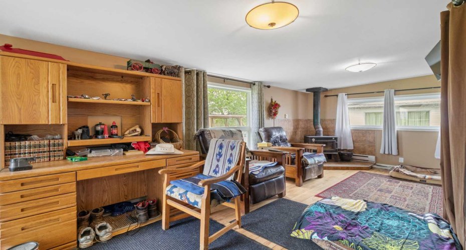 25579 Twp Rd 382, Rural Red Deer County, Alberta T4N 5E2, 5 Bedrooms Bedrooms, ,4 BathroomsBathrooms,Agri-business,For Sale,Twp Rd 382,A2223876