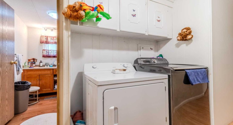 25579 Twp Rd 382, Rural Red Deer County, Alberta T4N 5E2, 5 Bedrooms Bedrooms, ,4 BathroomsBathrooms,Agri-business,For Sale,Twp Rd 382,A2223876