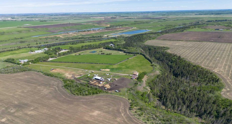 25579 Twp Rd 382, Rural Red Deer County, Alberta T4N 5E2, 5 Bedrooms Bedrooms, ,4 BathroomsBathrooms,Agri-business,For Sale,Twp Rd 382,A2223876