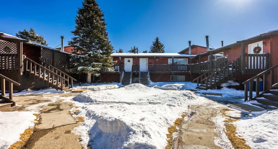 4607 73 Street, Calgary, Alberta T3B2M3, ,Commercial,For Sale,73,A2225168