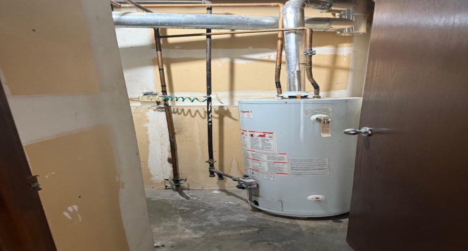 4607 73 Street, Calgary, Alberta T3B2M3, ,Commercial,For Sale,73,A2225168