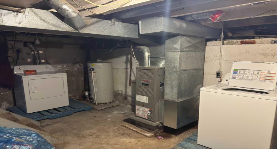 902 7 Avenue, Wainwright, Alberta T9W1C8, 2 Bedrooms Bedrooms, ,1 BathroomBathrooms,Residential,For Sale,7,A2225448