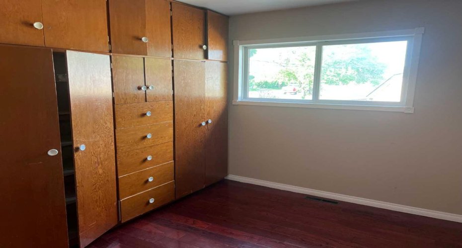 902 7 Avenue, Wainwright, Alberta T9W1C8, 2 Bedrooms Bedrooms, ,1 BathroomBathrooms,Residential,For Sale,7,A2225448