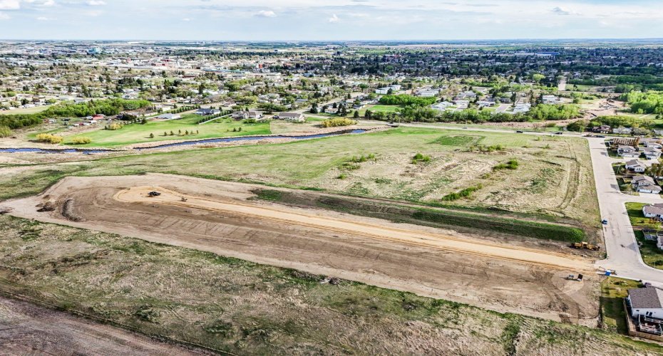 5728 55 Avenue, Camrose, Alberta T4V 4V4, 2 Bedrooms Bedrooms, ,2 BathroomsBathrooms,Residential,For Sale,55,A2225532