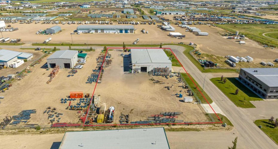 8002 105 Street, Clairmont, Alberta T0H 0W0, ,Commercial,For Lease,105,A2224986