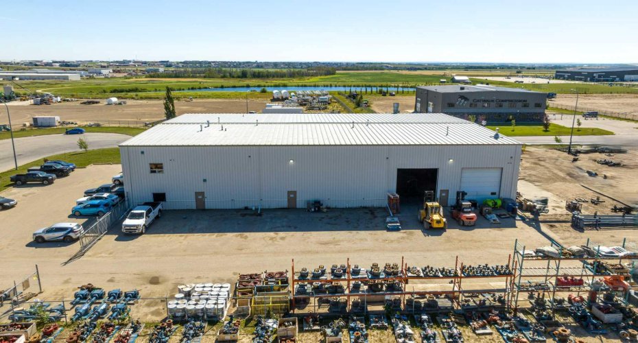 8002 105 Street, Clairmont, Alberta T0H 0W0, ,Commercial,For Lease,105,A2224986