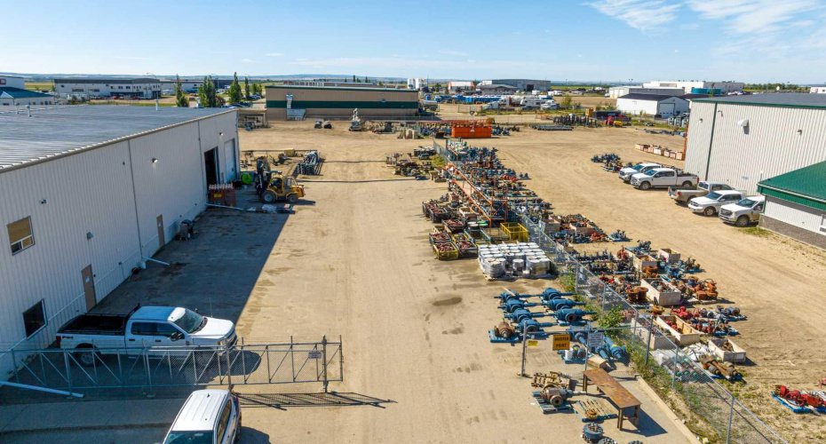 8002 105 Street, Clairmont, Alberta T0H 0W0, ,Commercial,For Lease,105,A2224986