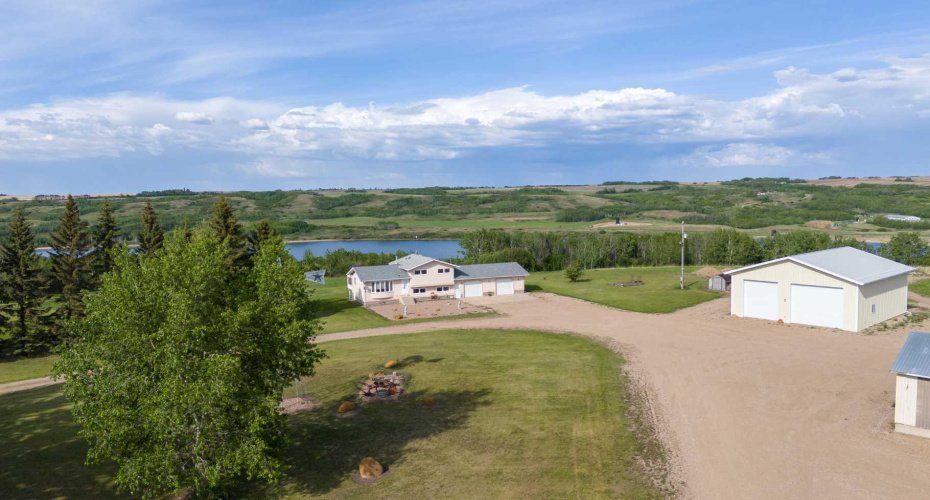 326506 TWP RD 500A, Rural, Saskatchewan S0M 1R0, 4 Bedrooms Bedrooms, ,2 BathroomsBathrooms,Residential,For Sale,326506 TWP RD 500A,A2225750