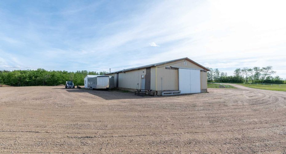 326506 TWP RD 500A, Rural, Saskatchewan S0M 1R0, 4 Bedrooms Bedrooms, ,2 BathroomsBathrooms,Residential,For Sale,326506 TWP RD 500A,A2225750