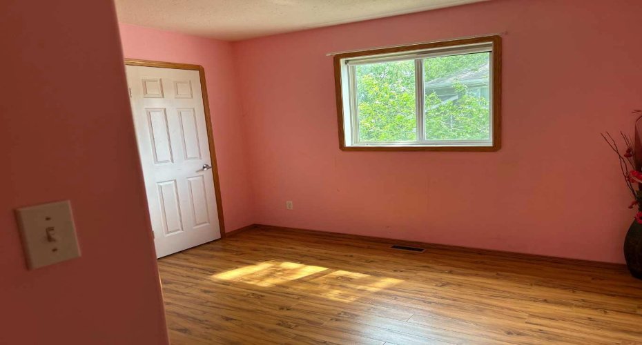 3 Upland Road, Brooks, Alberta T1R 0P8, 3 Bedrooms Bedrooms, ,2 BathroomsBathrooms,Residential,For Sale,Upland,A2226242