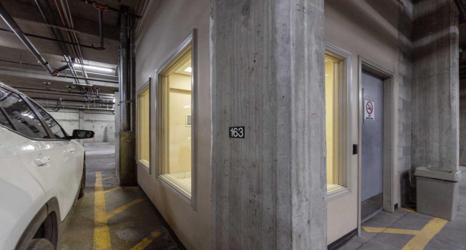 24 Hemlock Crescent, Calgary, Alberta T3C 2Z1, 2 Bedrooms Bedrooms, ,2 BathroomsBathrooms,Residential,For Sale,Hemlock,A2224848