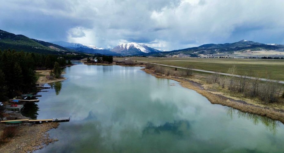 4 Lee Lake Road, Rural Pincher Creek No. 9, M.D. of, Alberta T0K 1W0, 3 Bedrooms Bedrooms, ,1 BathroomBathrooms,Residential,For Sale,Lee Lake,A2177979