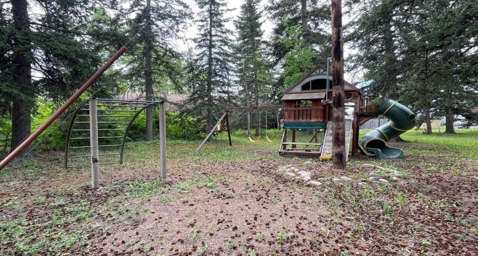 203 Maurer Drive, Hinton, Alberta T7V 2C4, 5 Bedrooms Bedrooms, ,2 BathroomsBathrooms,Residential,For Sale,Maurer,A2187720