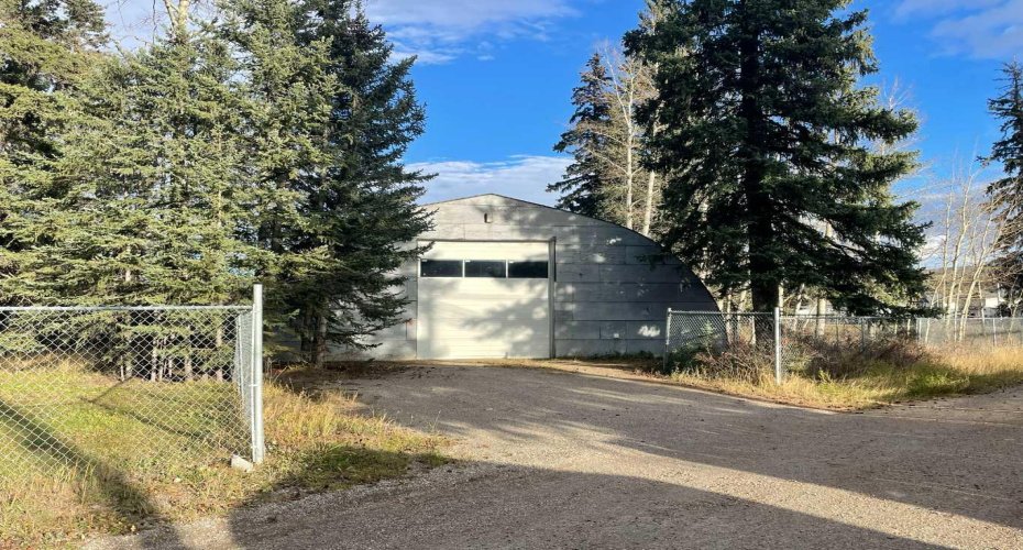 203 Maurer Drive, Hinton, Alberta T7V 2C4, 5 Bedrooms Bedrooms, ,2 BathroomsBathrooms,Residential,For Sale,Maurer,A2187720