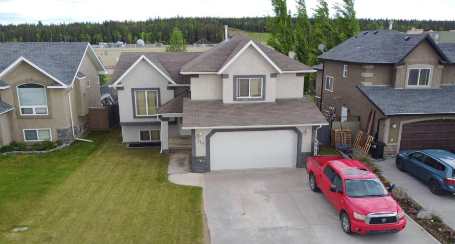 110 GUIMOND Place, Hinton, Alberta T7V2C5, 4 Bedrooms Bedrooms, ,3 BathroomsBathrooms,Residential,For Sale,GUIMOND,A2227524