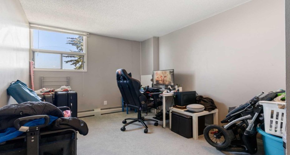 30 Mchugh Court, Calgary, Alberta T2E7X3, 2 Bedrooms Bedrooms, ,1 BathroomBathrooms,Residential,For Sale,Mchugh,A2226548