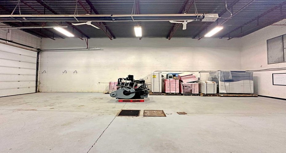 8121 Fraser Avenue, Fort McMurray, Alberta T9H 1W5, ,Commercial,For Lease,Fraser,A2227429